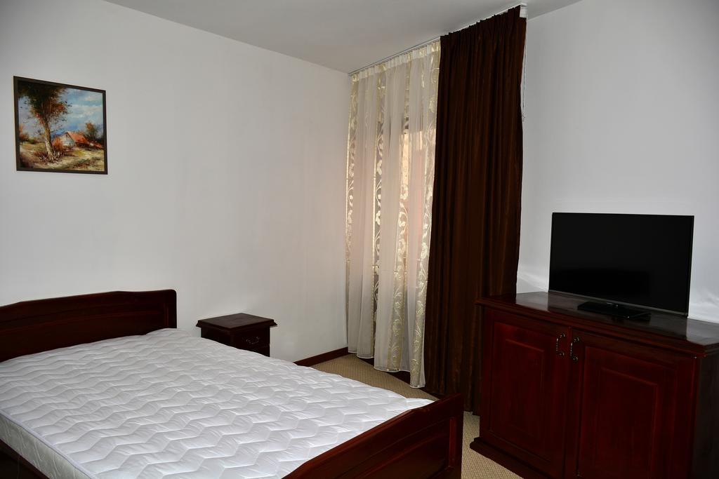 Casa Caprioara Hotel Petroşani Quarto foto